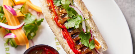 v-bratwurst bahn mi​ 2_2500px
