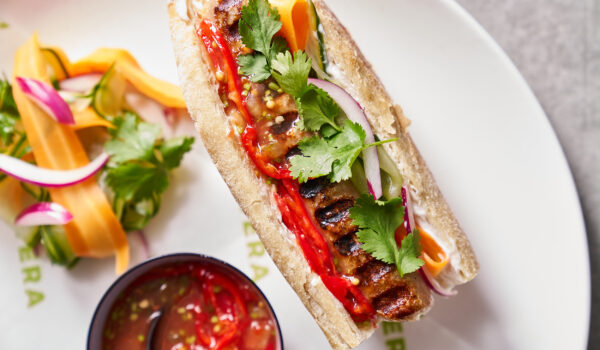 v-bratwurst bahn mi​ 2_2500px